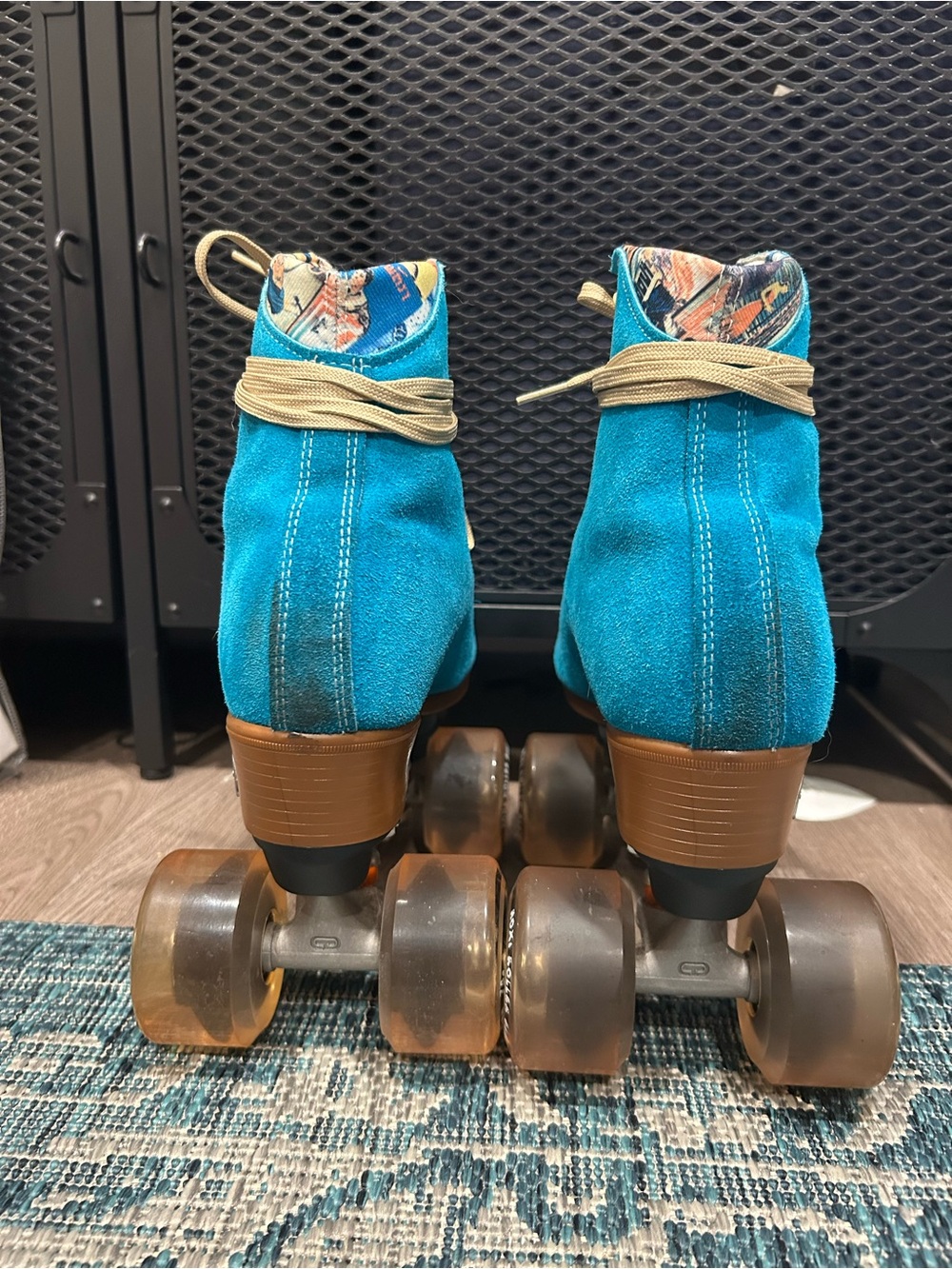 Moxi Lolly Roller Skates in Pool Blue size 8 EXTRA ACCESSORIES INCLUDED! - Picture 7 of 11